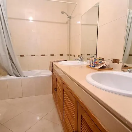 Casa Old Town Splendida 公寓 *